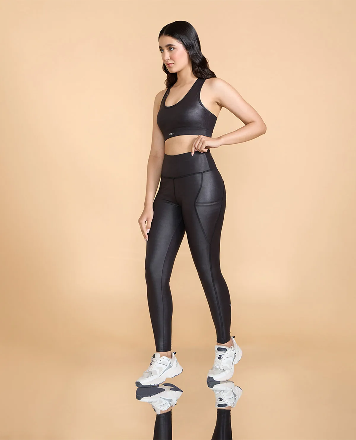 Liquid Medium Support Sports Bra