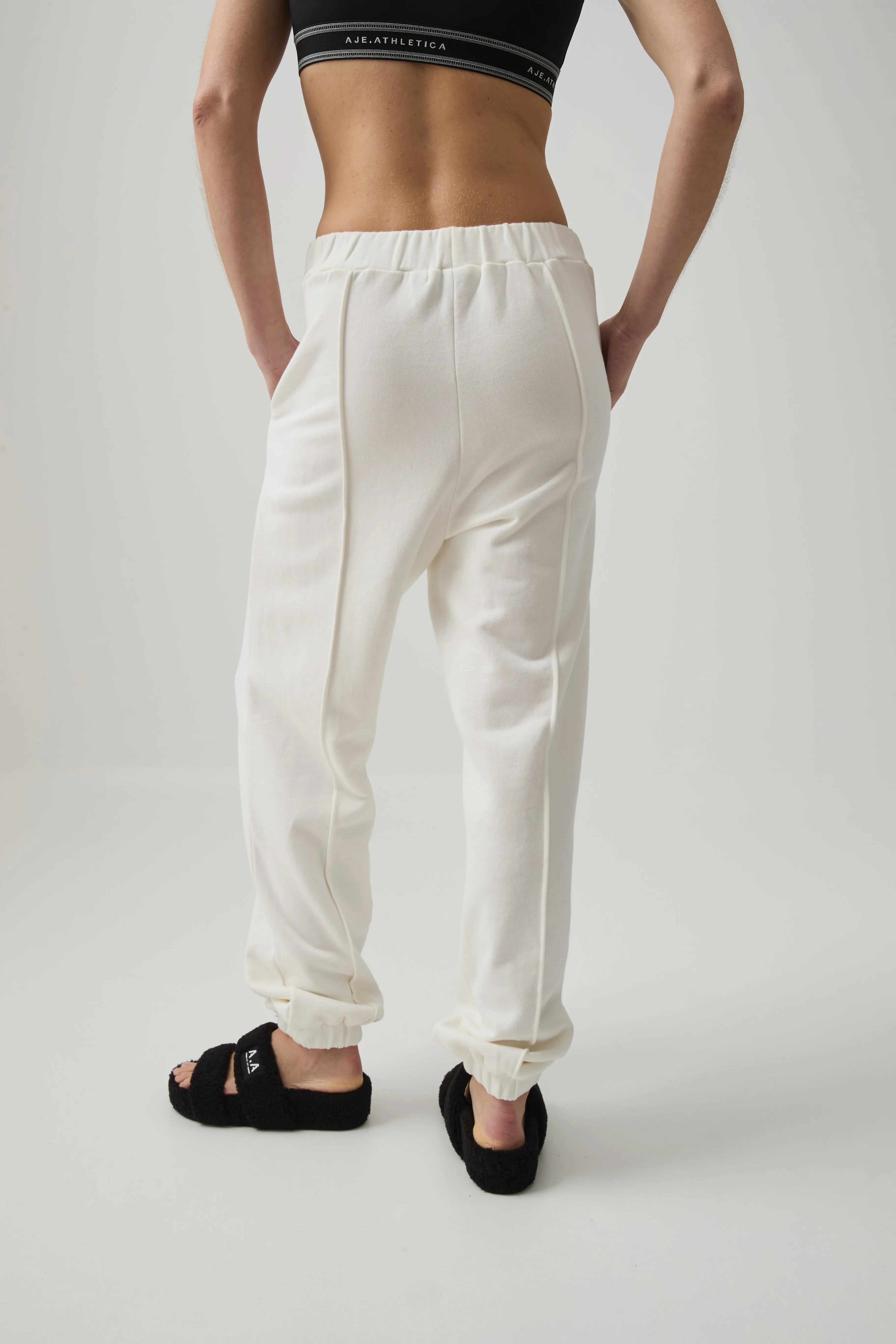 Pin Tuck Track Pant 504